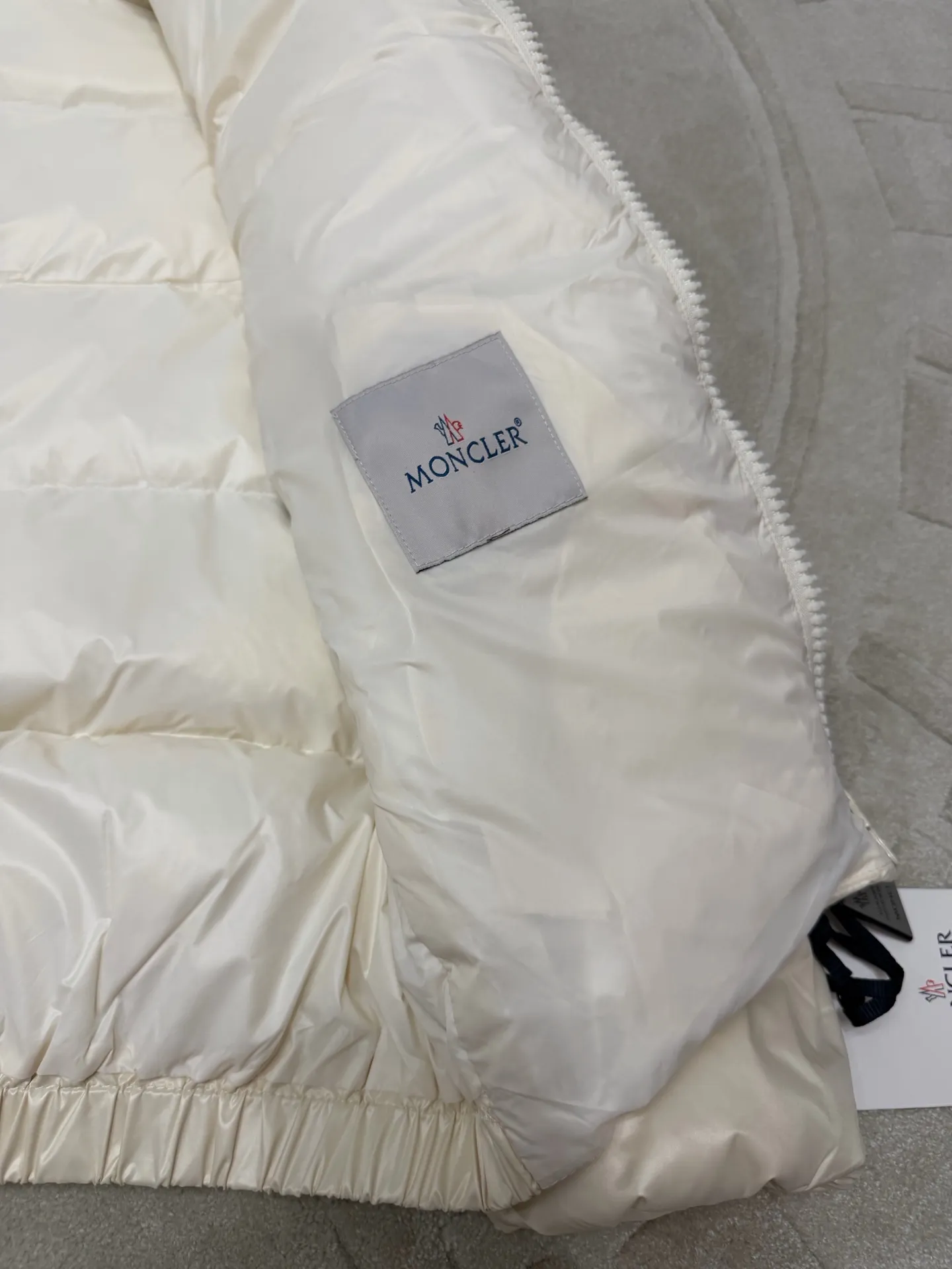Moncler Andro ， ， 。 ， ， 1:1 ， ： / / Blue/Black Size：123